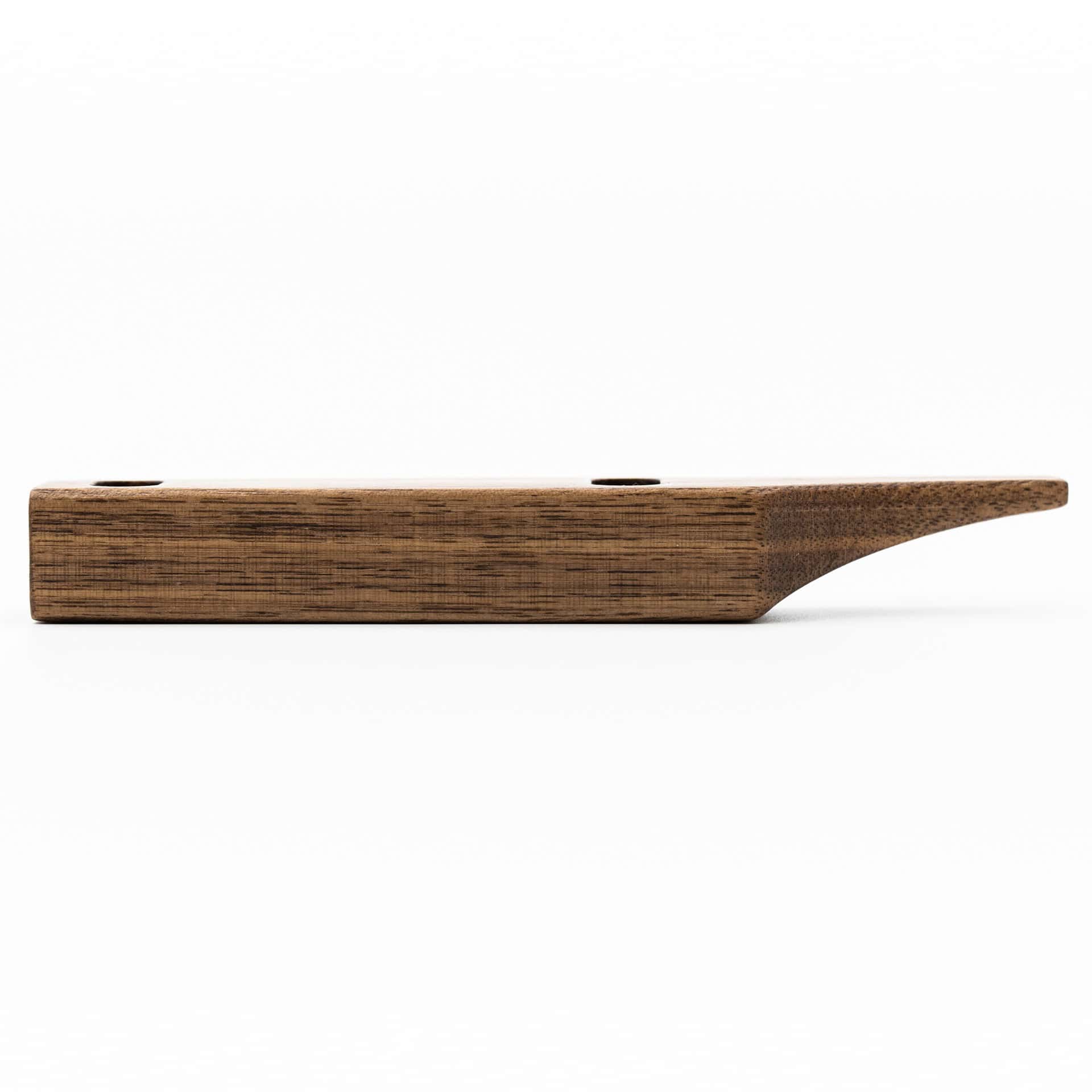 Cheek rest for Naylor biathlon rifle stocks in walnut, in side view